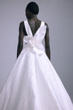 Amsale "Lilly"
