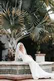 Elizabeth Johns Caitlin Veil