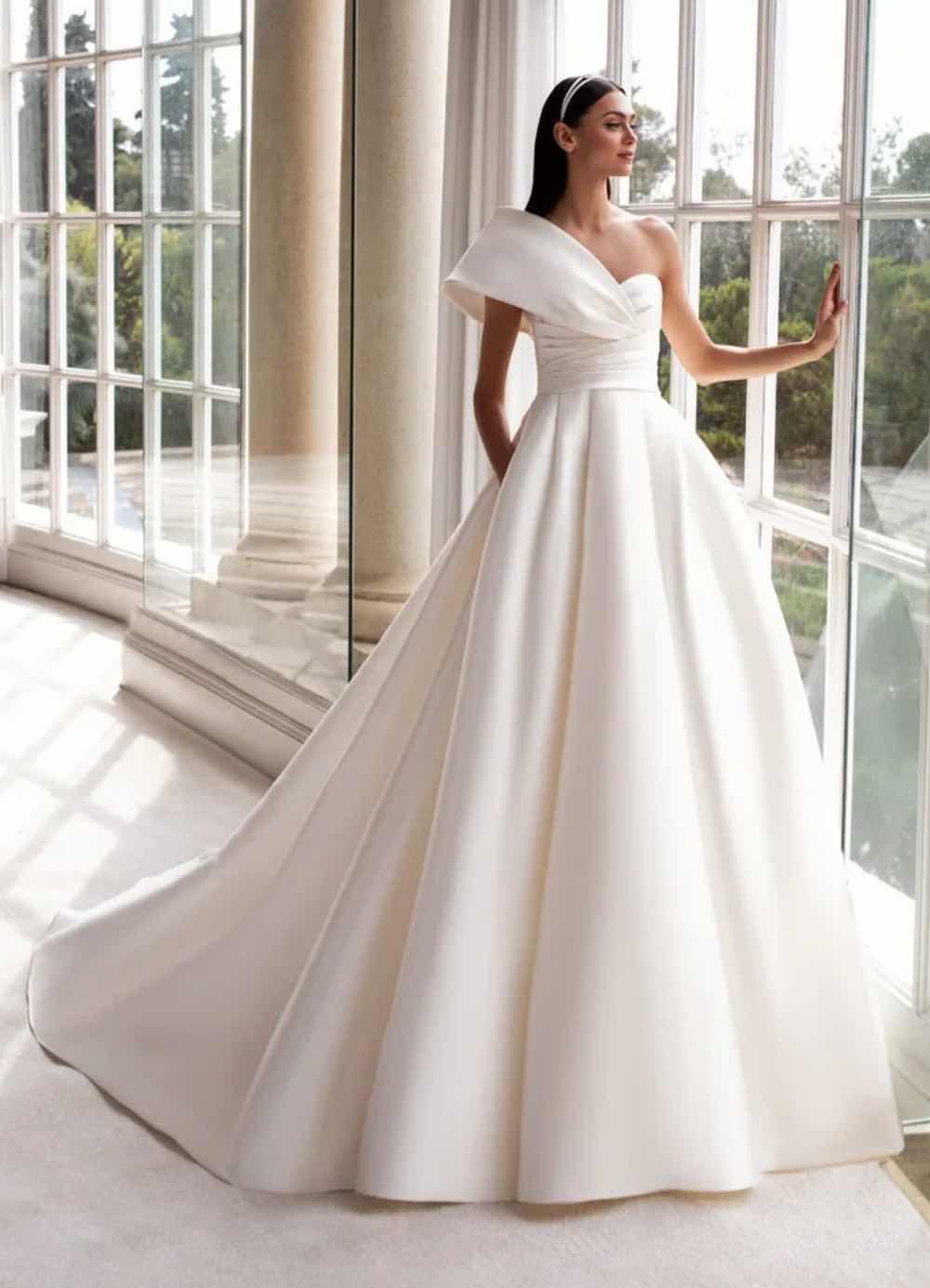 Pronovias "Sedna"