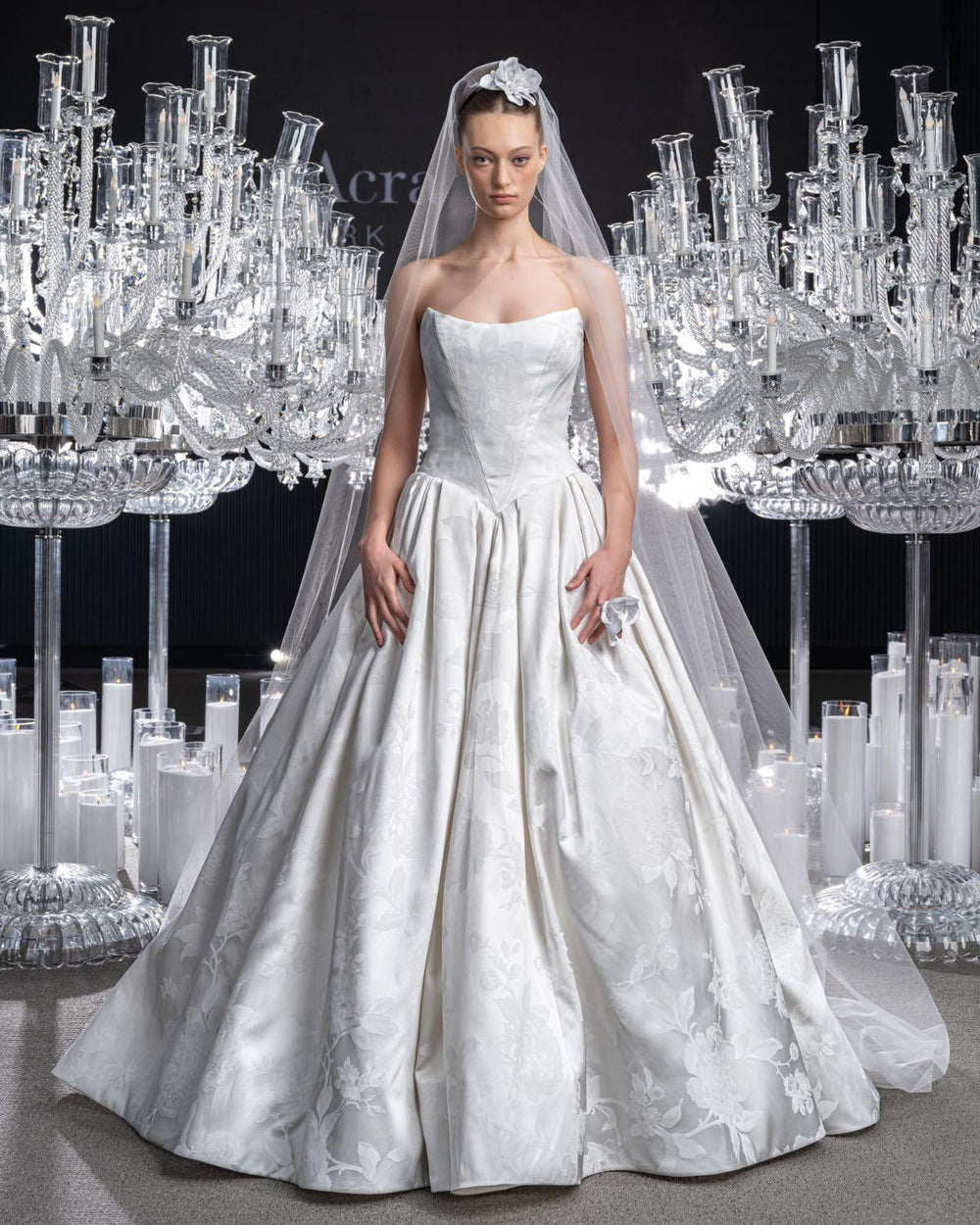 Reem Acra 7308