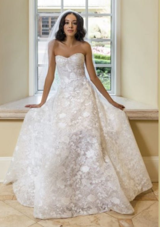 Reem Acra "Park Ave"