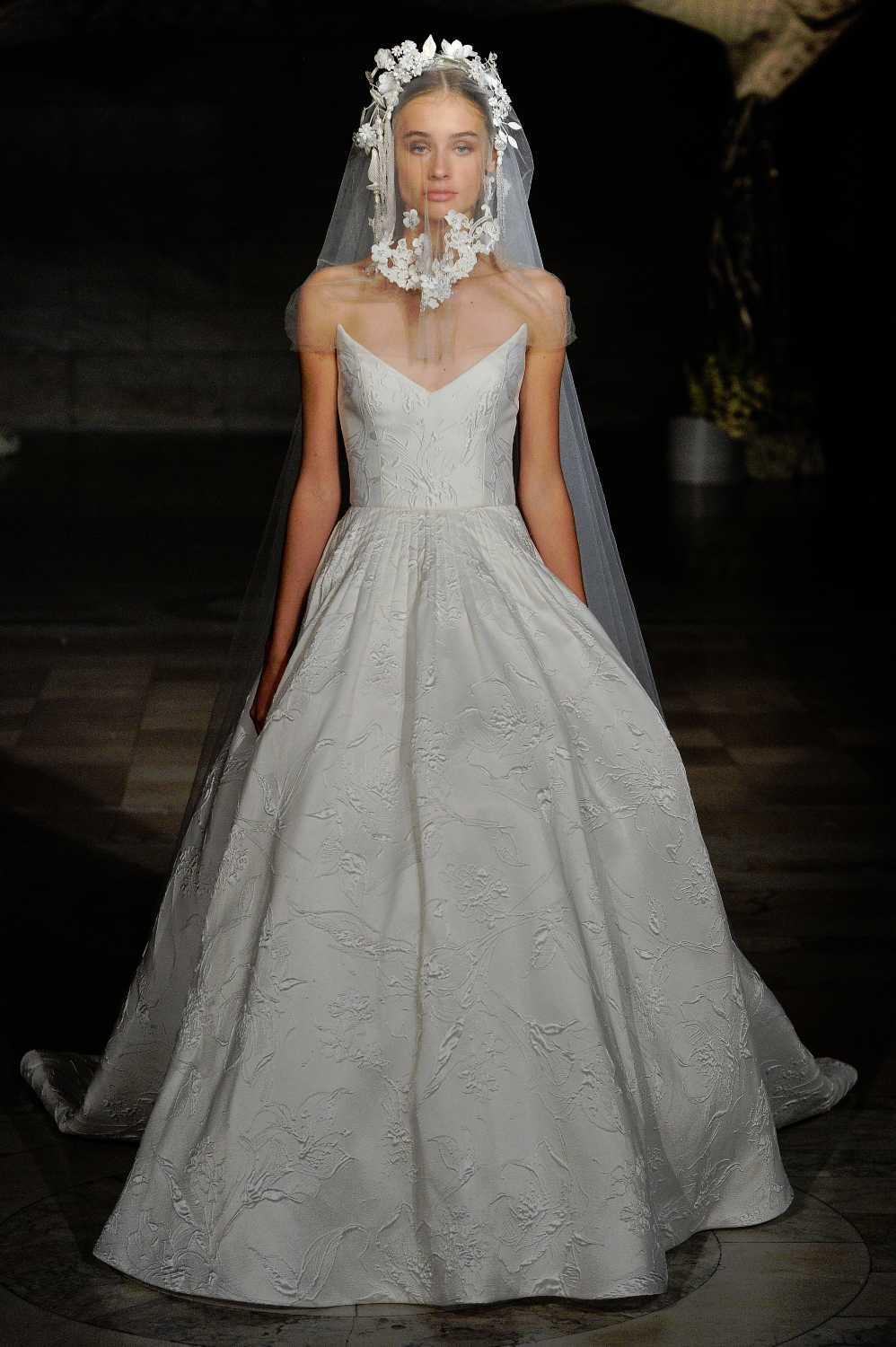 Reem Acra "Elegance of the Stars"