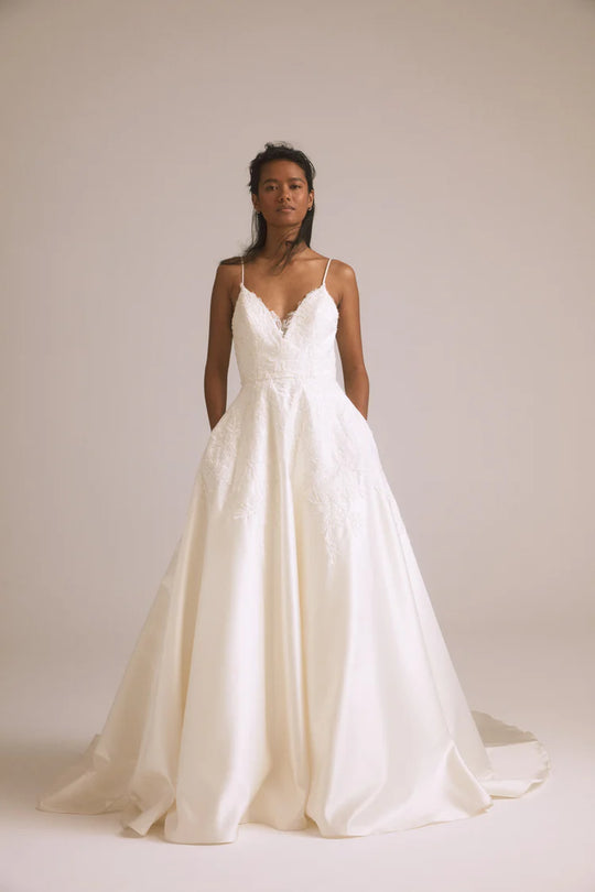 Amsale Nouvelle "Valencia"