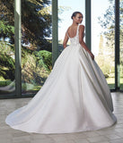 Pronovias "Swan"