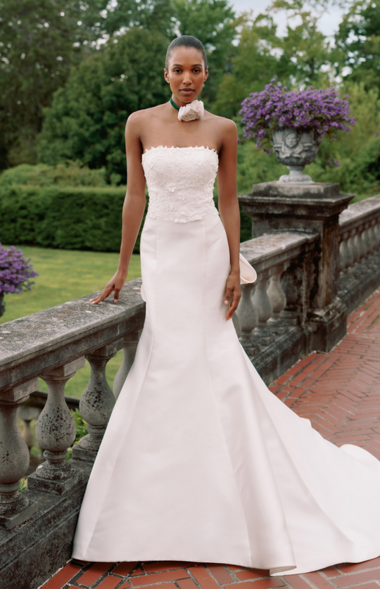 Sareh Nouri "Petal Whisper"