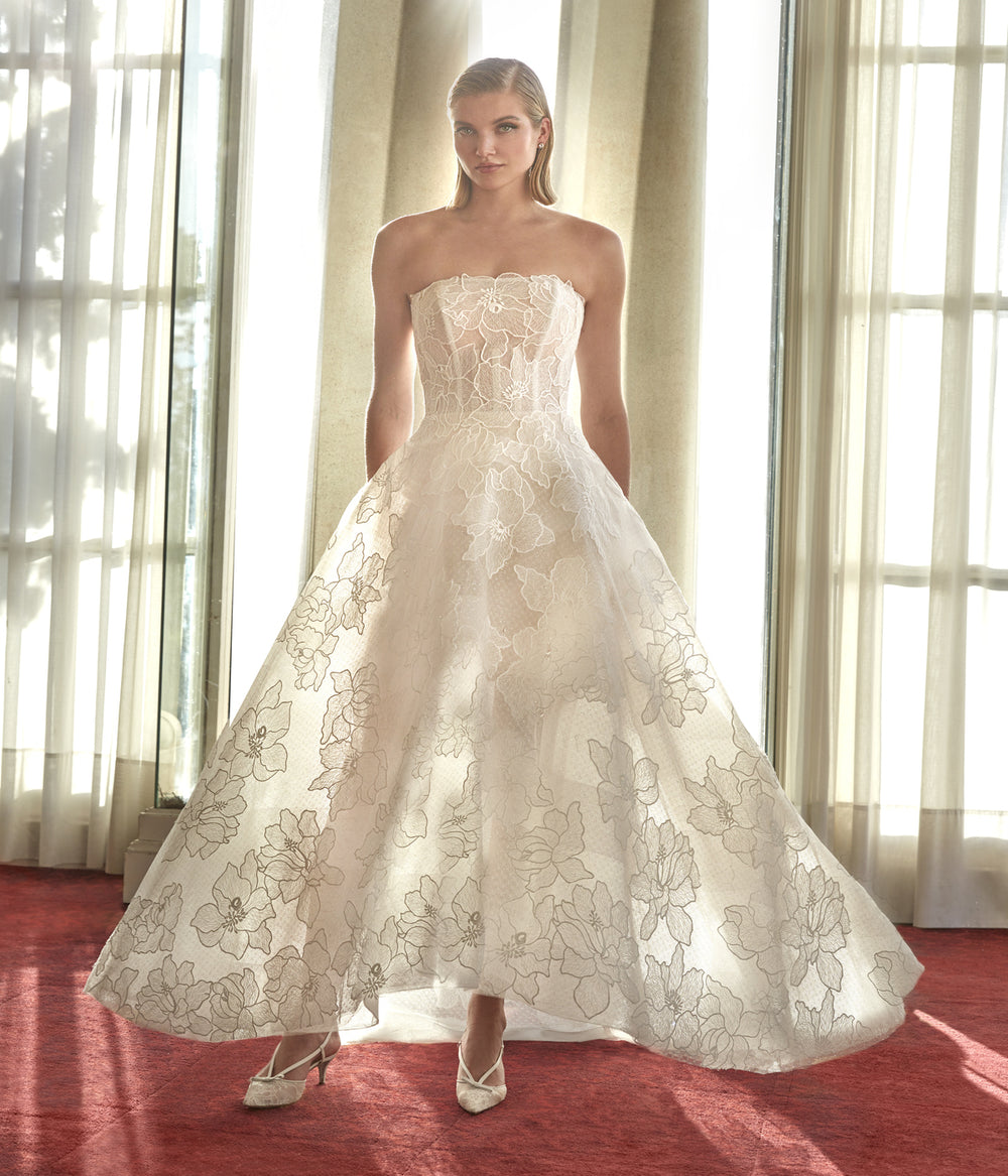 Pronovias Privee "Yonne"