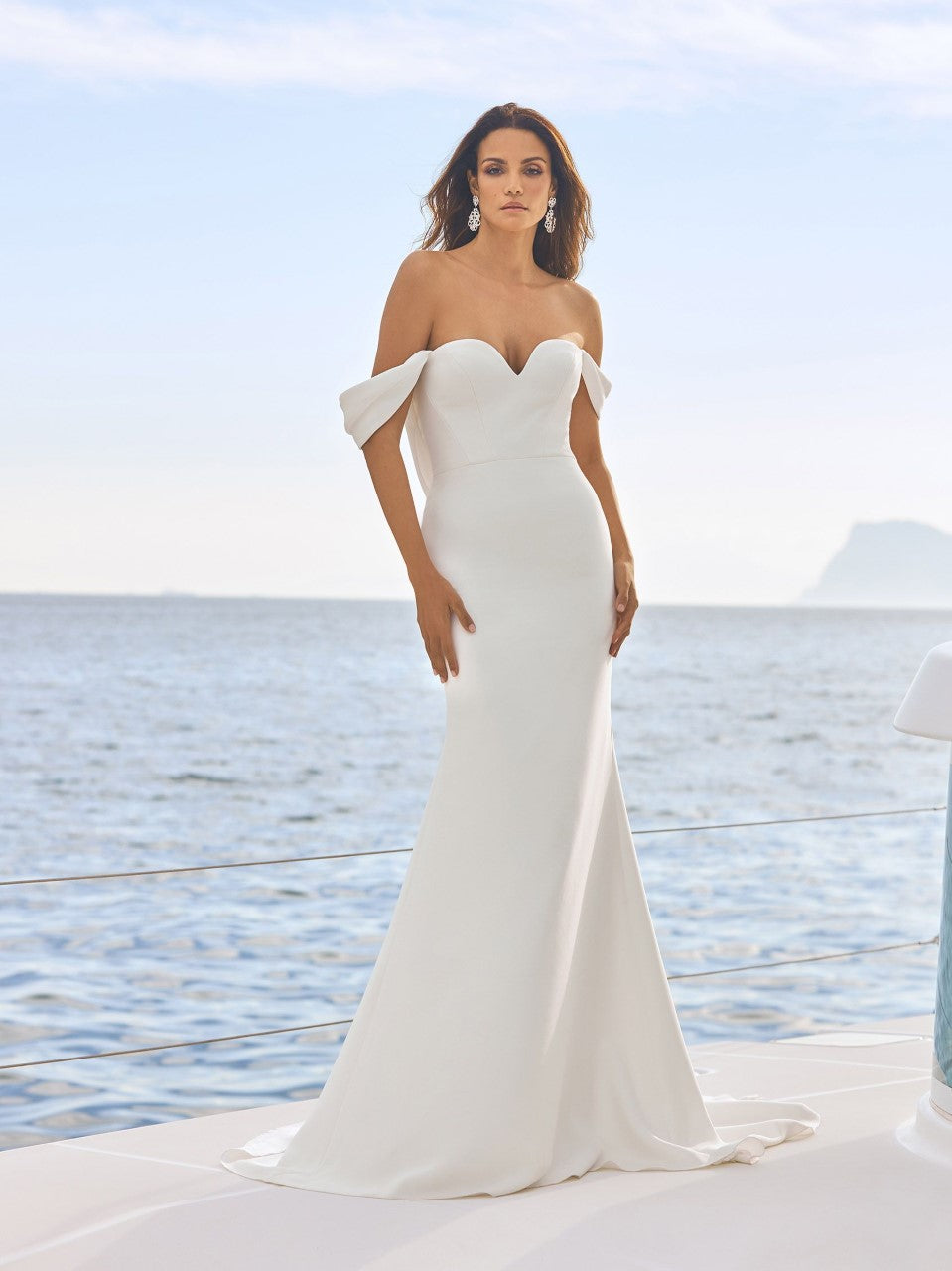 Pronovias – Elizabeth Johns Pronovias – Elizabeth Johns